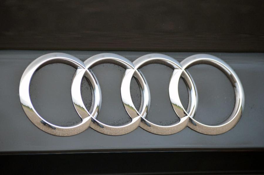 Логотип Audi A3 Sedan 2.0T Quattro (8V) 2014 года  (NA) (фото 66 из 88)